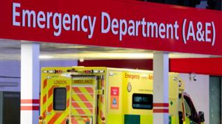 NHS figures reveal long waits for routine ops in England