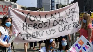 NHS protest by nurses and health staff over pay rise ‘snub’
