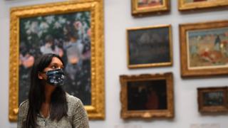 Coronavirus: Face covering use expanded in England and Scotland