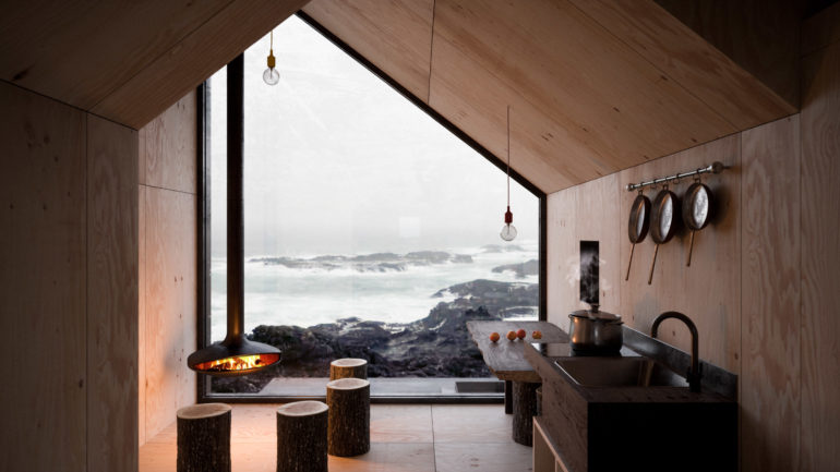 Living off-grid, Wild at Heart in The Mountain Refuge