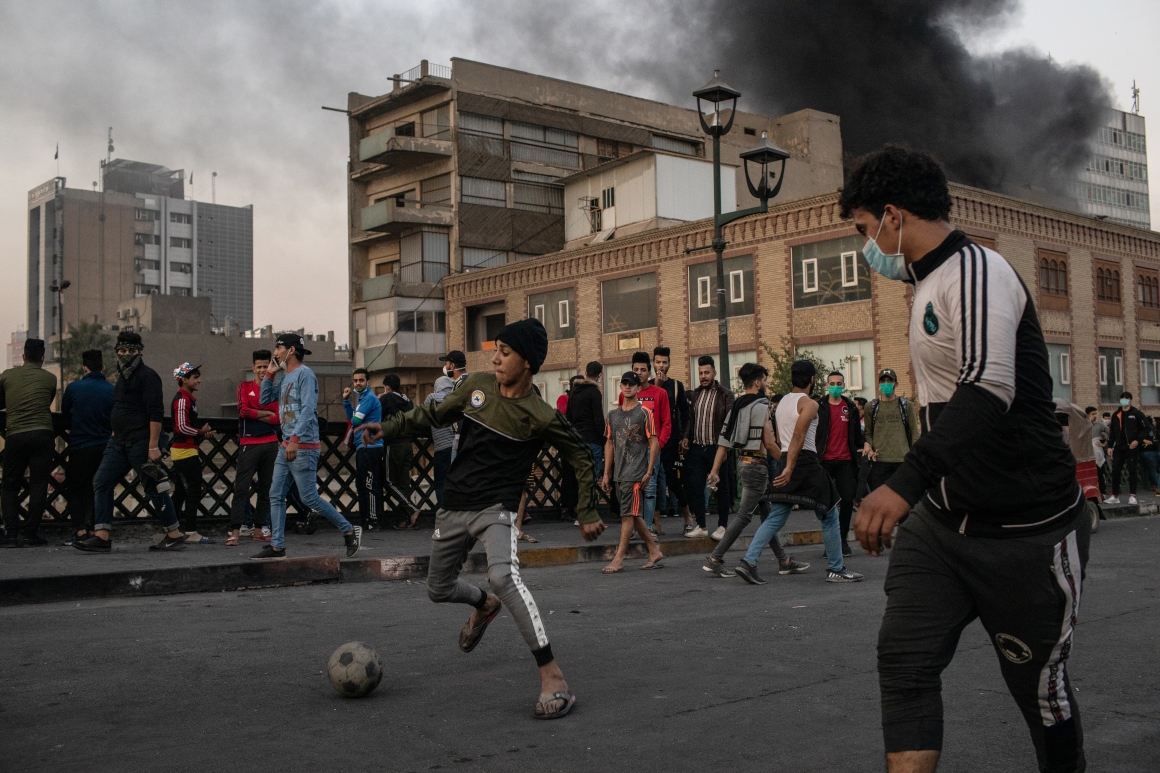 U.S. weighs closing embassy in Iraq as threats raise spectre of Benghazi
