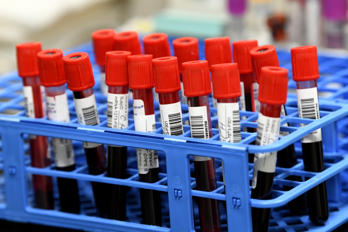 U.S. government buys another 100 million doses of Moderna vaccine