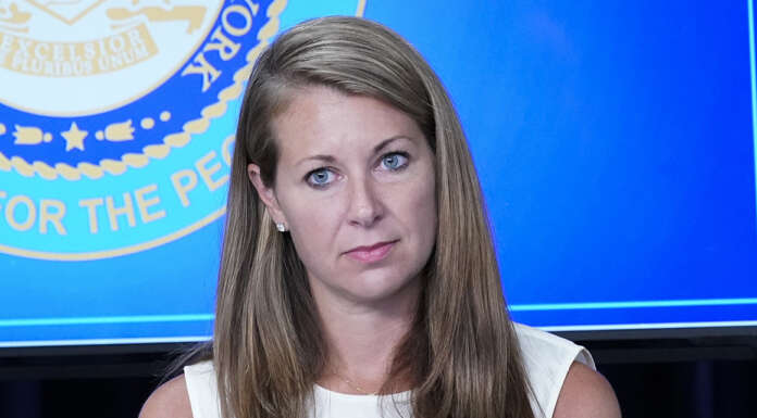 Melissa DeRosa, Cuomo’s top staffer, resigns