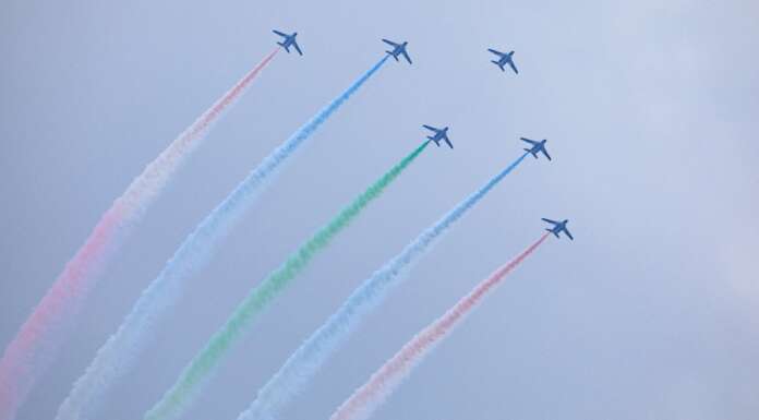 Japan’s Blue Impulse aerobatics team dropped dye on 300 cars on Paralympics’ opening day – The Mainichi – The Mainichi