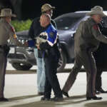 Hostages safe after Texas synagogue standoff; captor dead