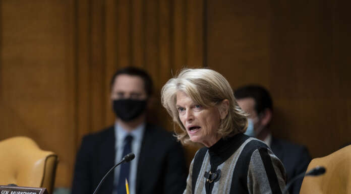 Murkowski to Biden: Pick SCOTUS nominee who can get GOP votes
