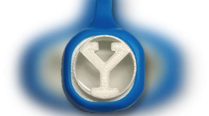 Yale researcher teams develops wearable clip to detect COVID