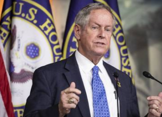 US lawmakers threaten sanctions for Syria rapprochement